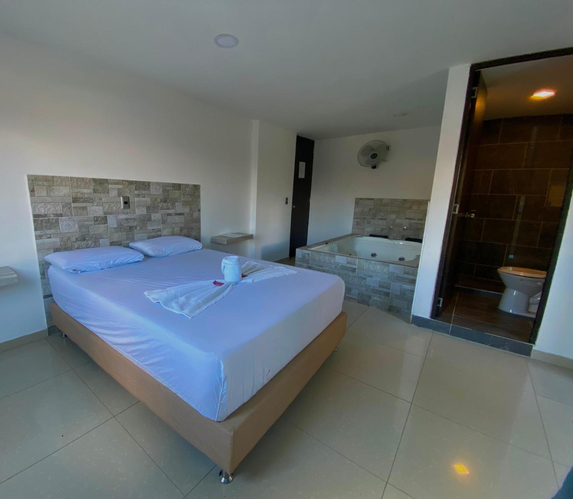 Hotel Buenos Aires Central Medellín Eksteriør billede