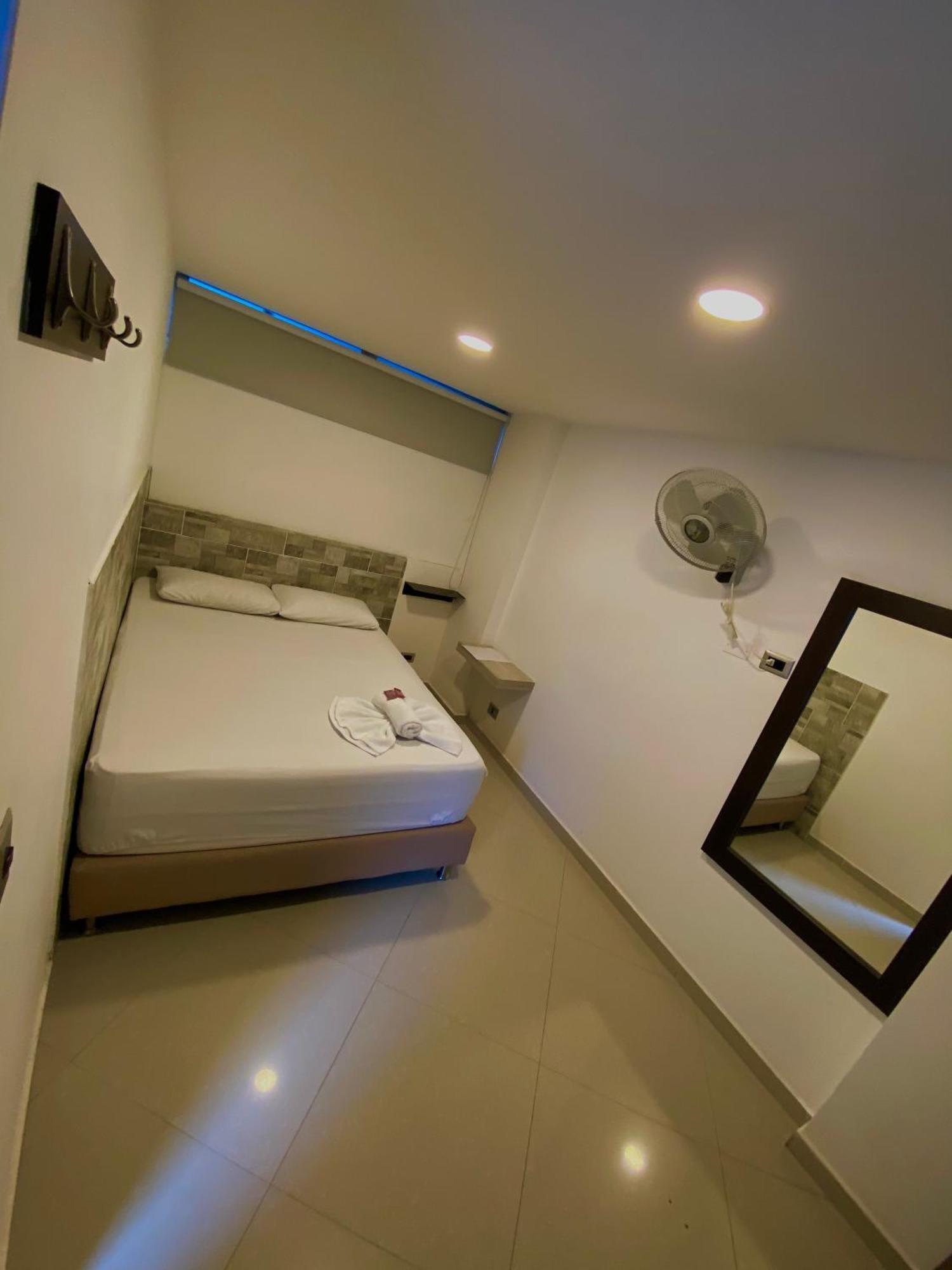 Hotel Buenos Aires Central Medellín Eksteriør billede