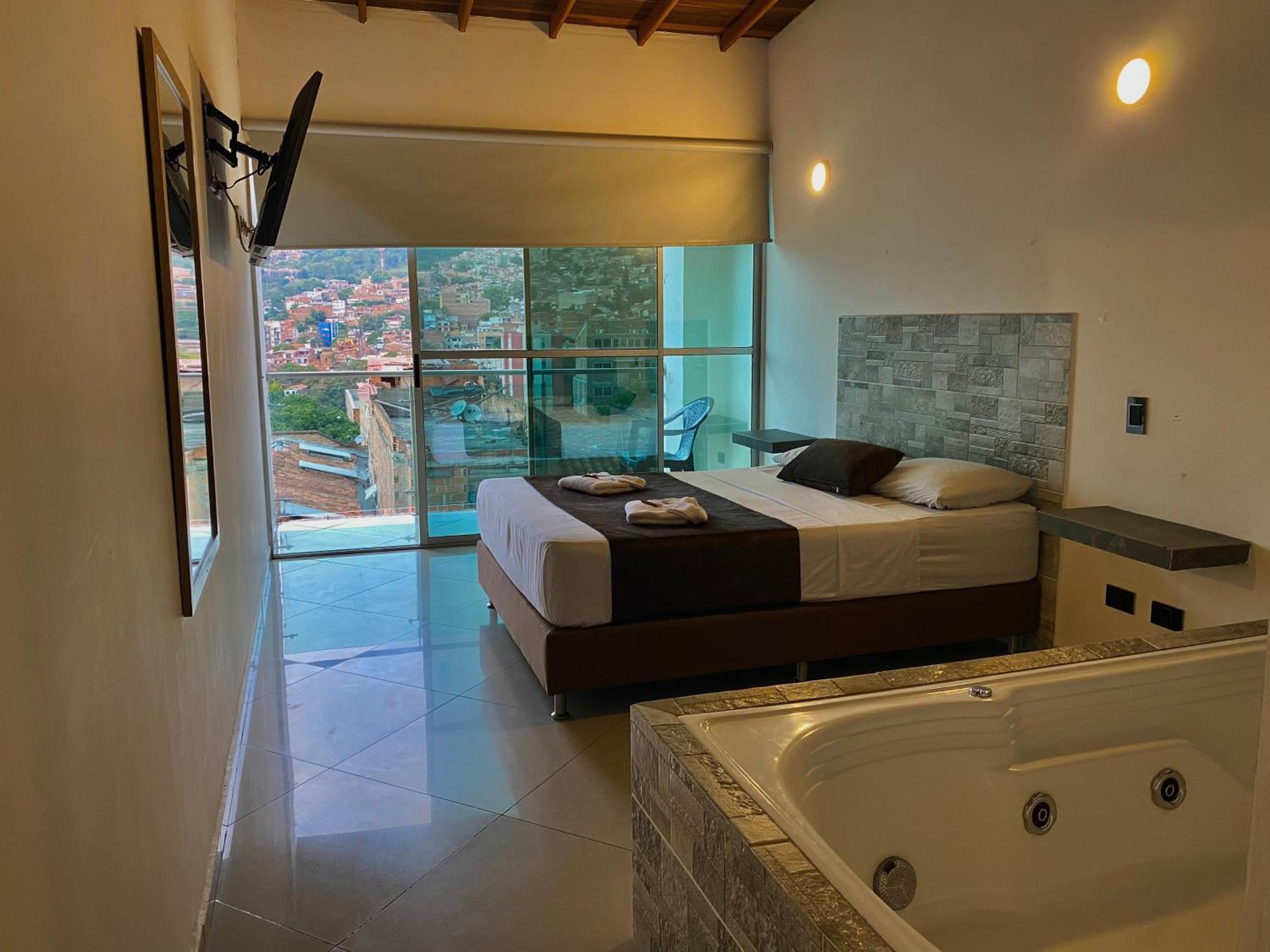 Hotel Buenos Aires Central Medellín Eksteriør billede
